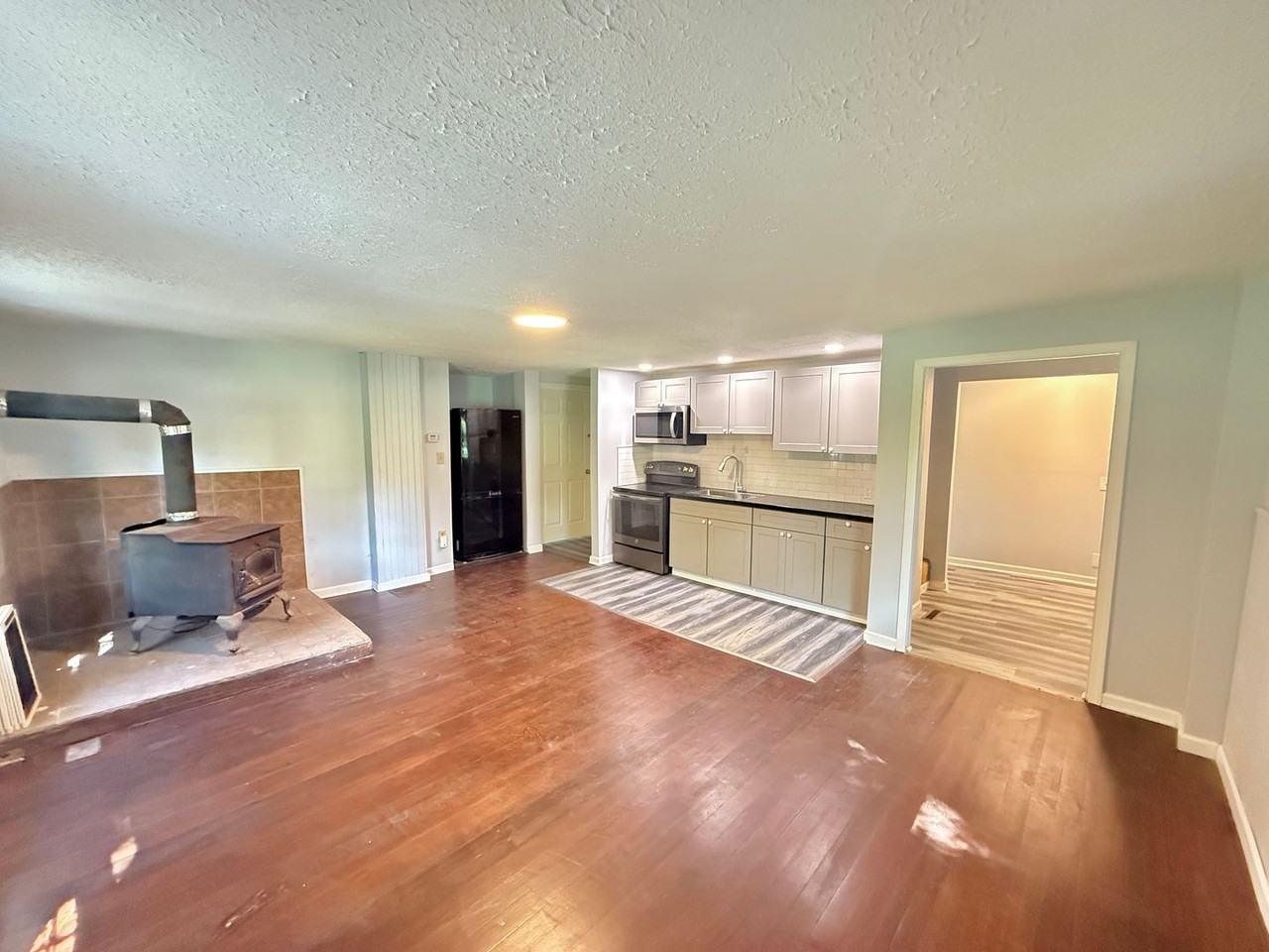 3838 Dewey Rd - Photo 2 of 12