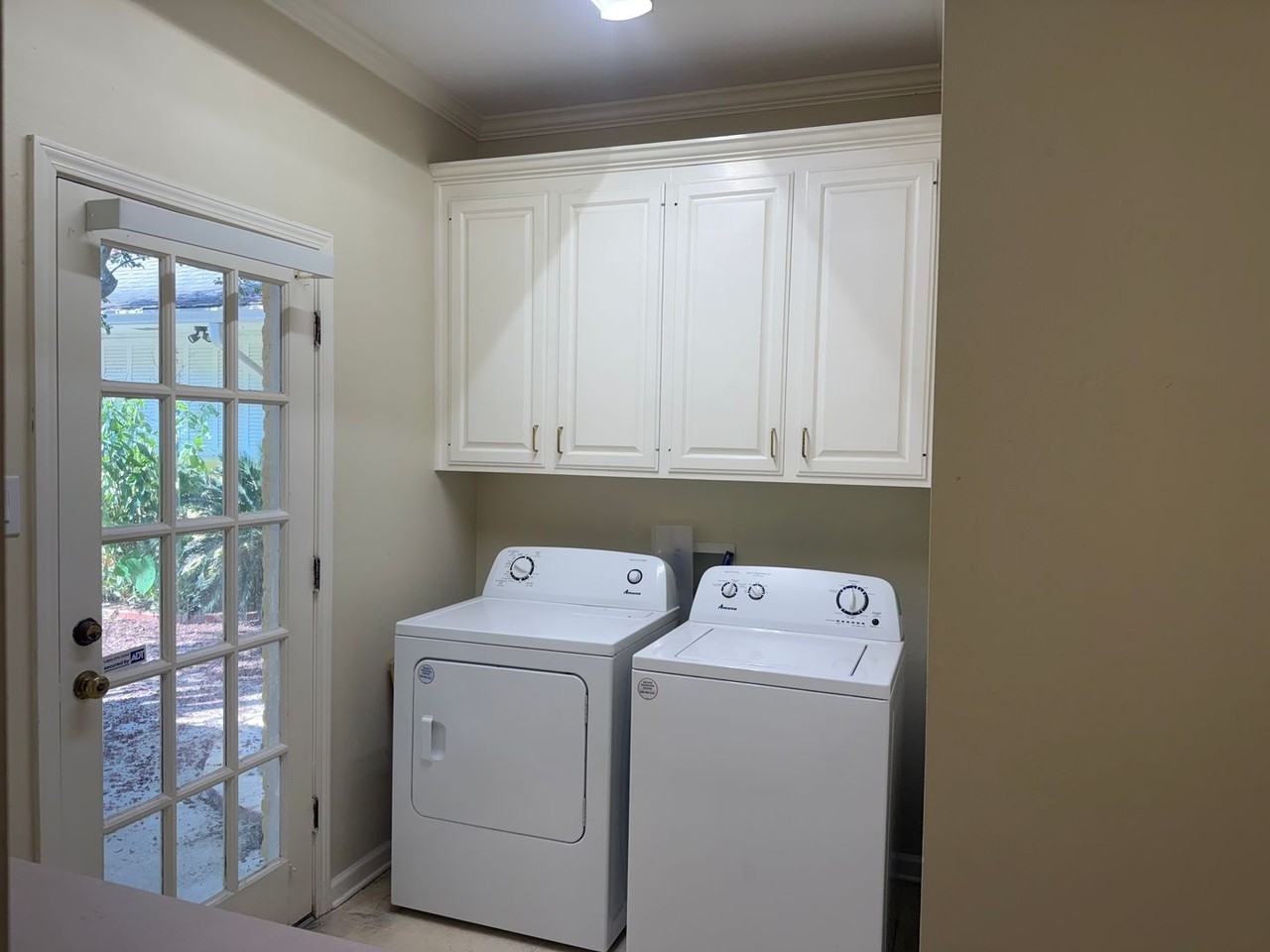 621 W Woodruff Dr - Photo 5 of 19