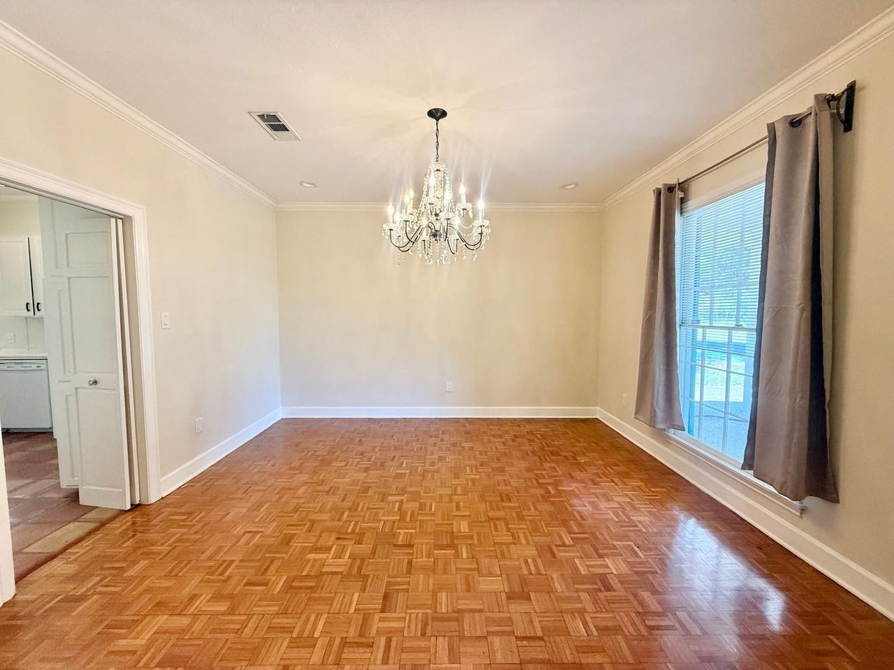 621 W Woodruff Dr - Photo 6 of 19