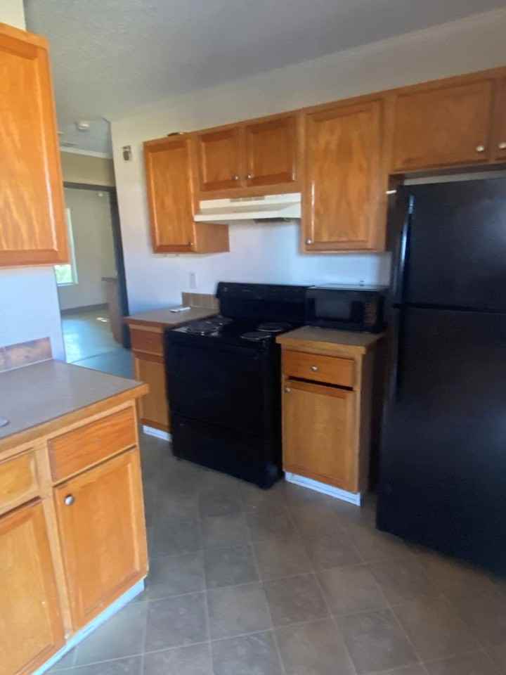 22474 Restful Ln - Photo 3 of 7