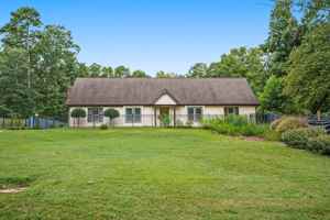 featured image of 9285 Cedar Ridge Dr Nw