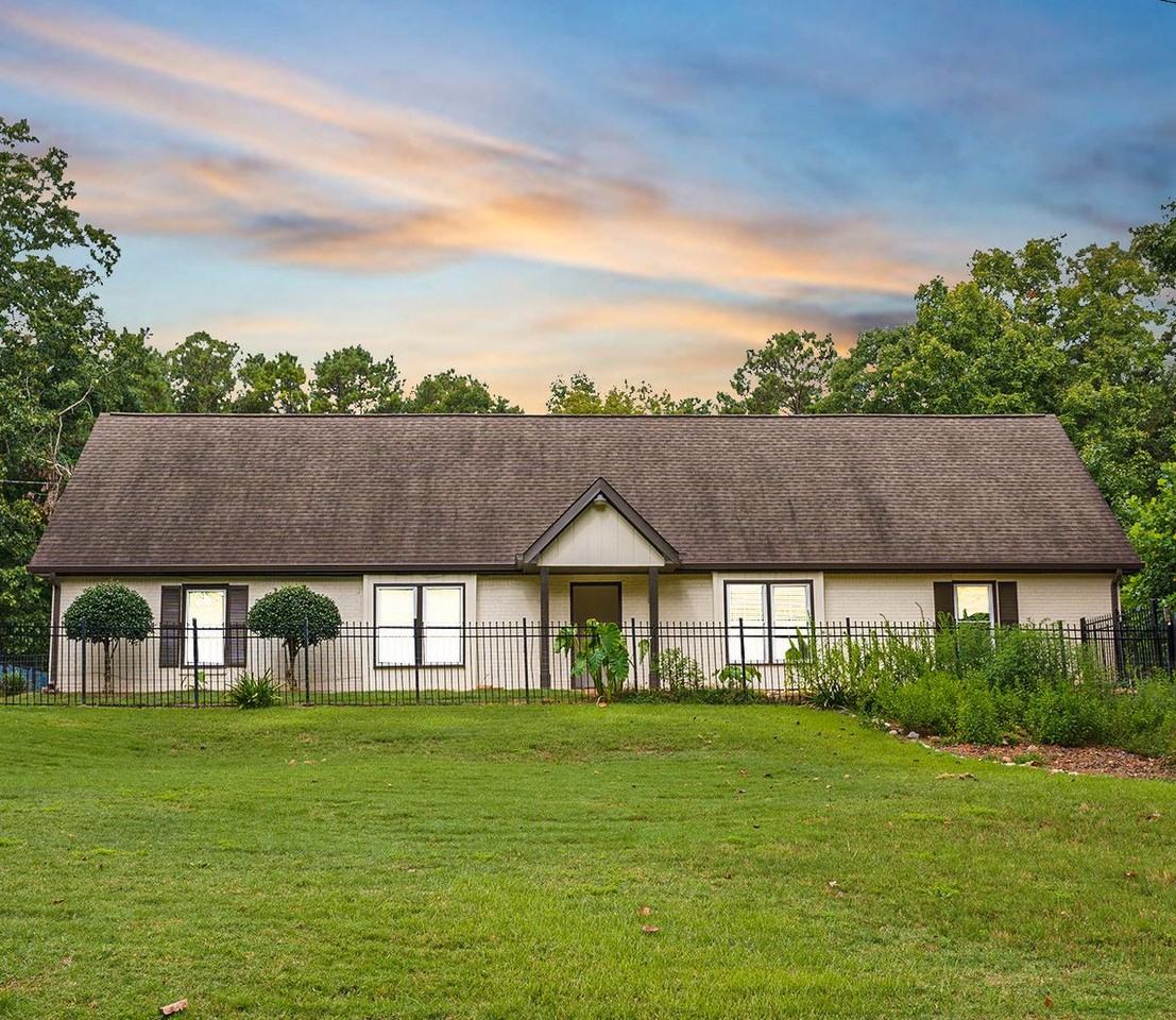 9285 Cedar Ridge Dr Nw - Photo 2 of 25