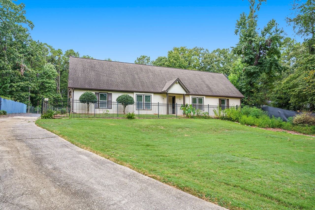 9285 Cedar Ridge Dr Nw - Photo 3 of 25