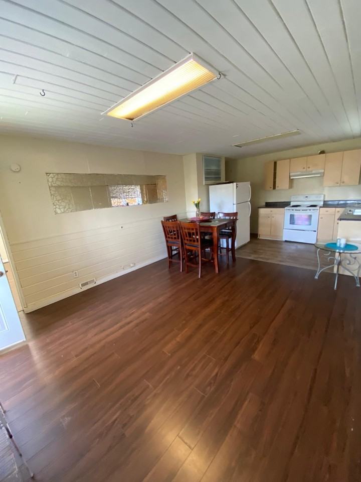 630 East 61st Avenue - Photo 2 of 5