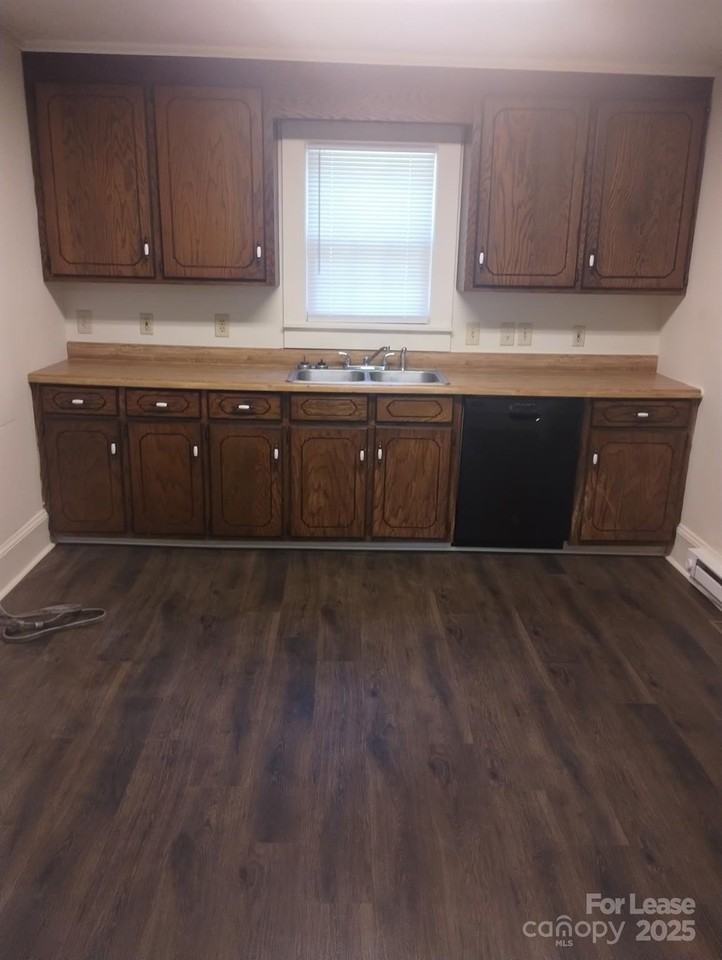 217 North Beaver Street - Photo 2 of 20