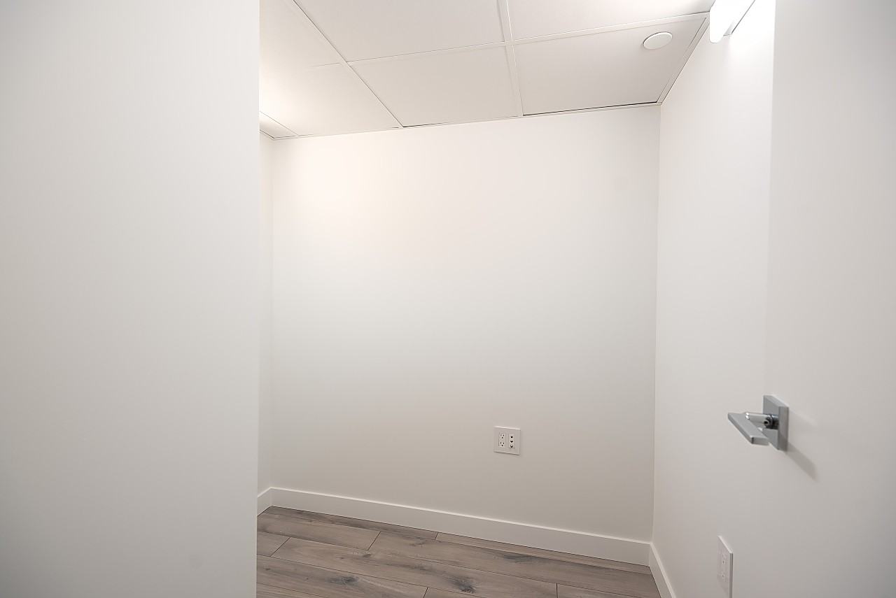 1107 Richards Street - Photo 9