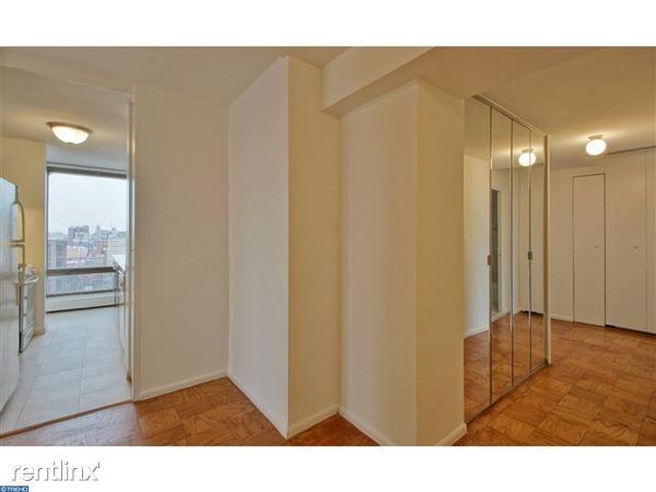 200 Locust St - Photo 3 of 22