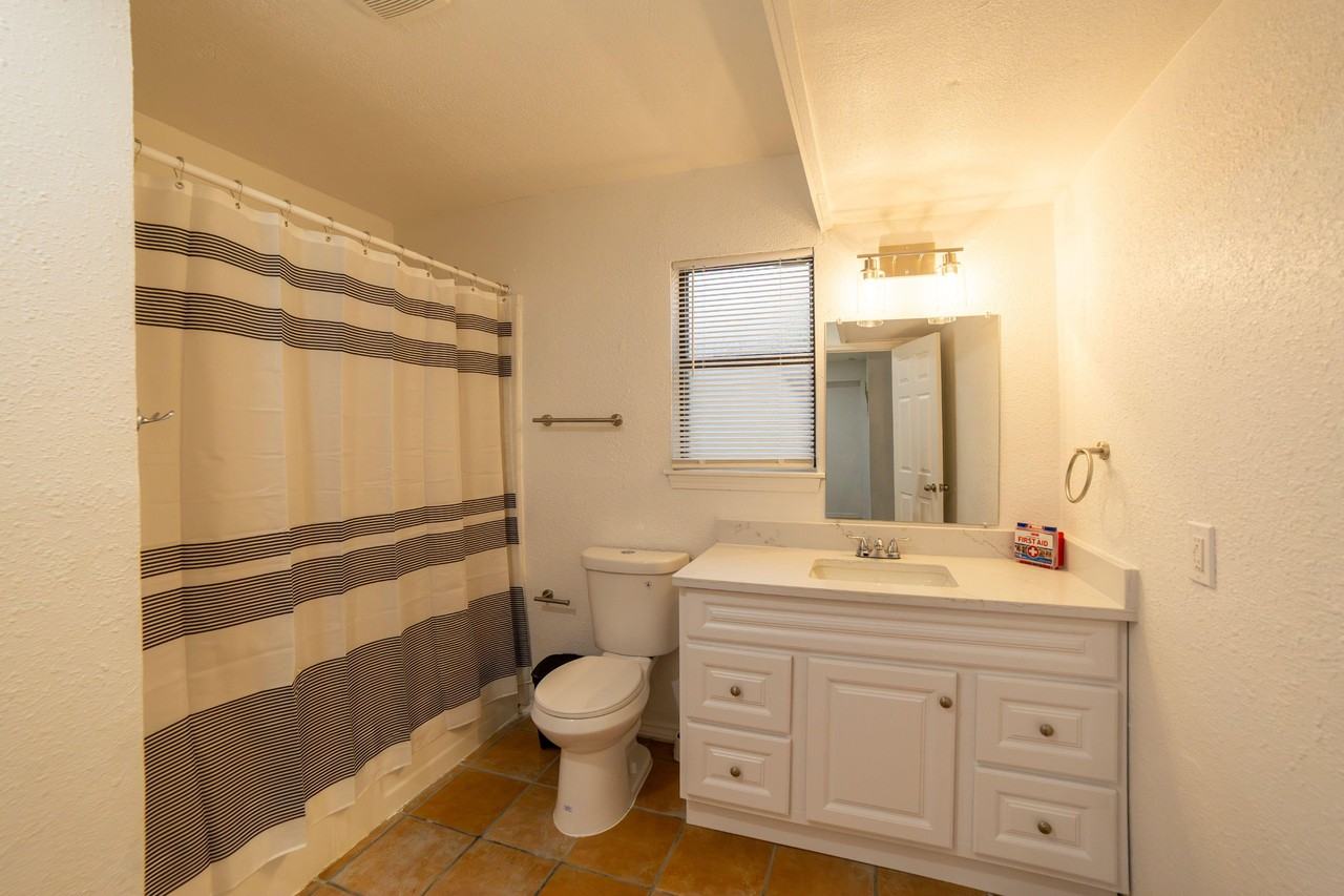 Santa Monica St - Photo 7 of 7