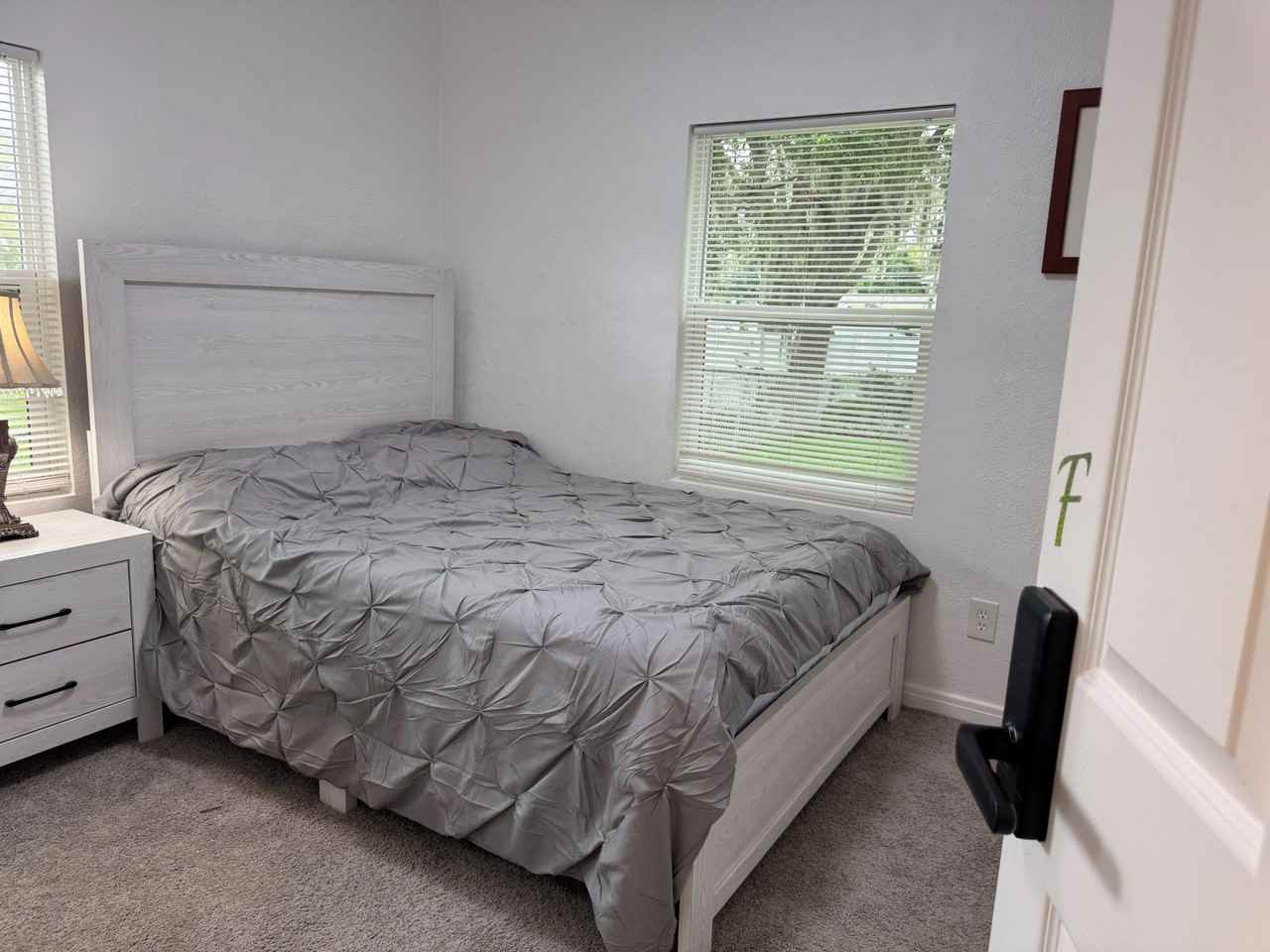 E Valencia St - Photo 6 of 10