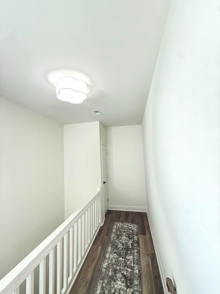 2nd Ave - Photo 5 of 11