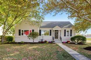 155 S Locust St - Photo 1 of 1