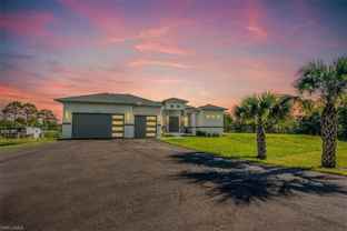 2941 37th Ave Ne - Photo 1 of 1