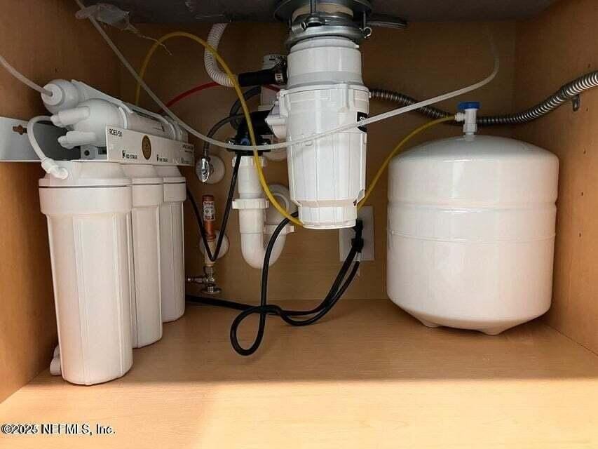 410 Boracay Cir - Photo 3 of 11