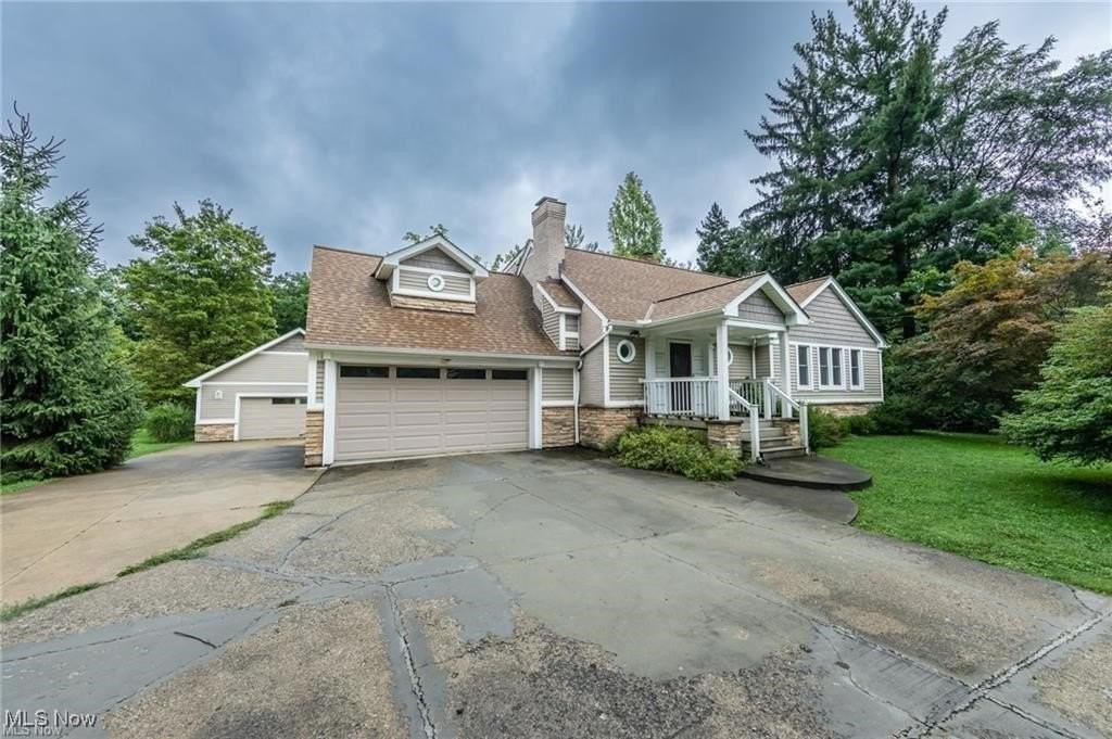 9423 Highland Dr - Photo 2 of 33