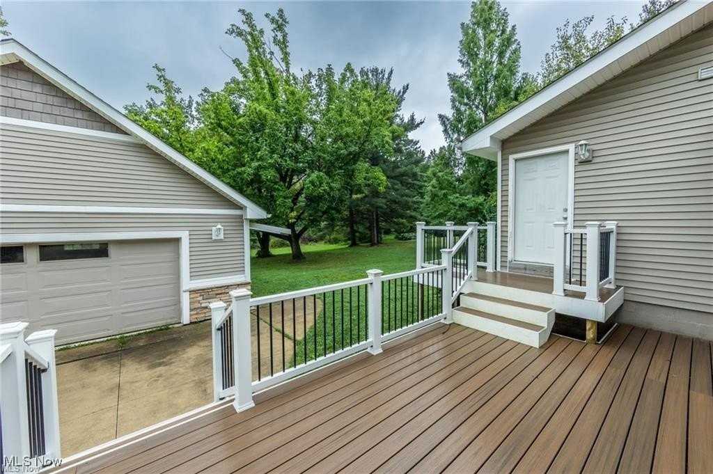 9423 Highland Dr - Photo 5 of 33