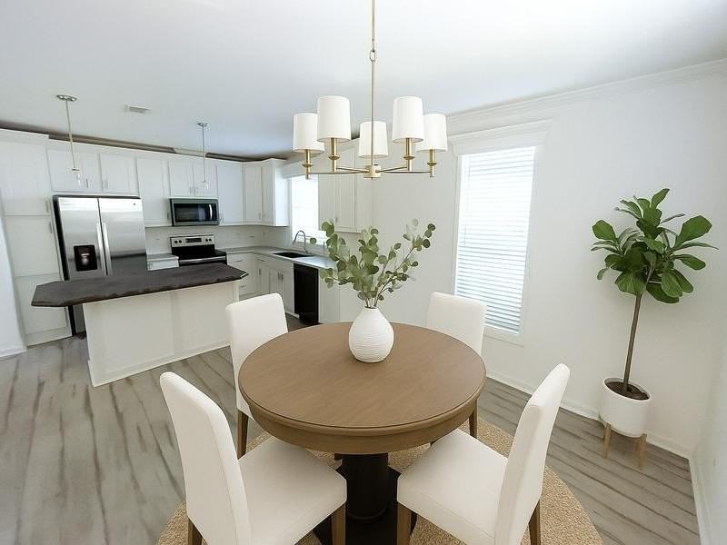 5668 Woodford St #5668E - Photo 3 of 22