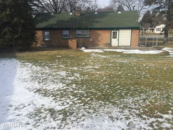 4928 Montrose Ave - Photo 3 of 42