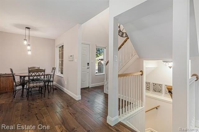 2471 Woodcliff Trl - Photo 6 of 29