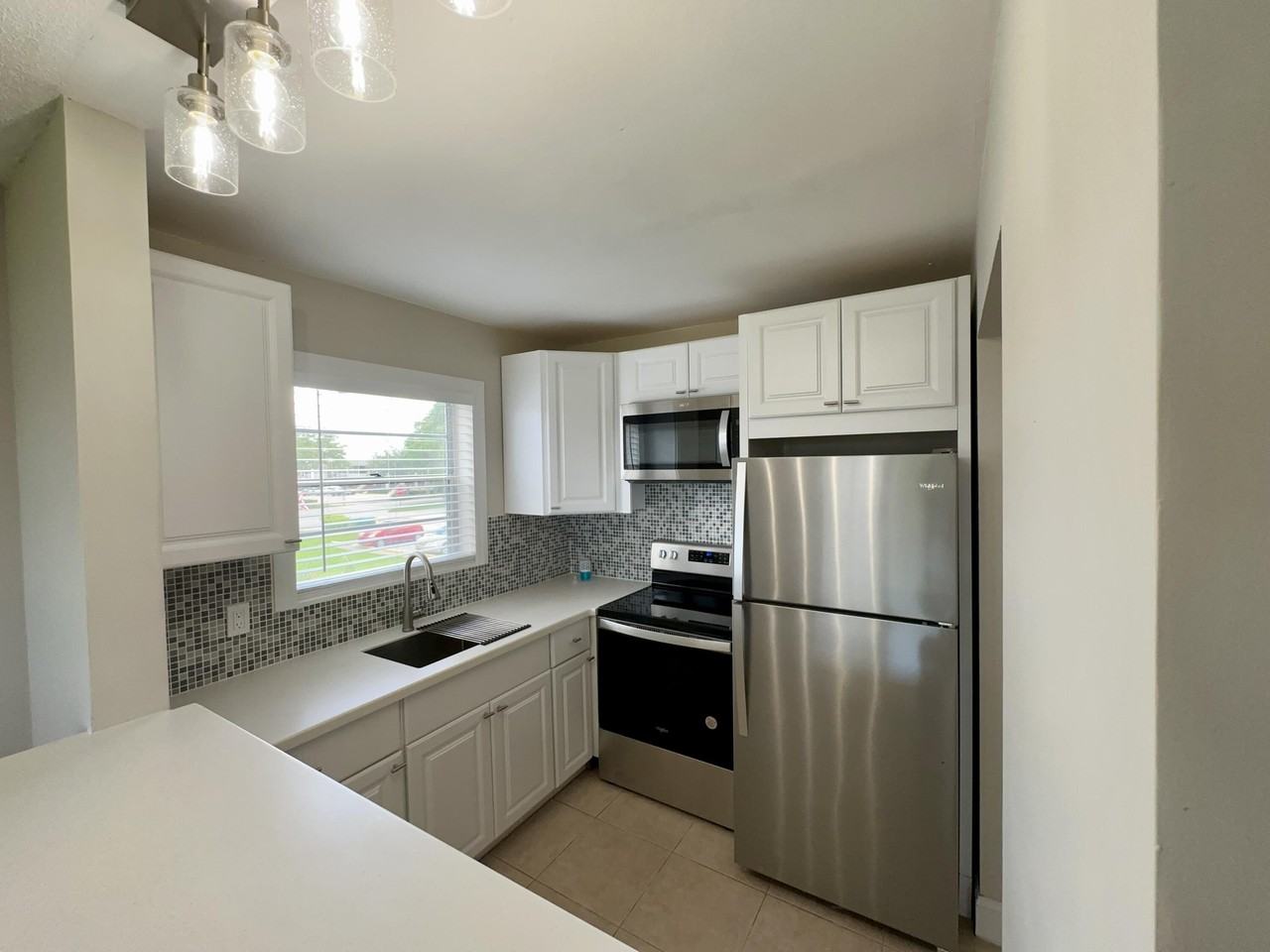 139 Sheffield F - Photo 2 of 19