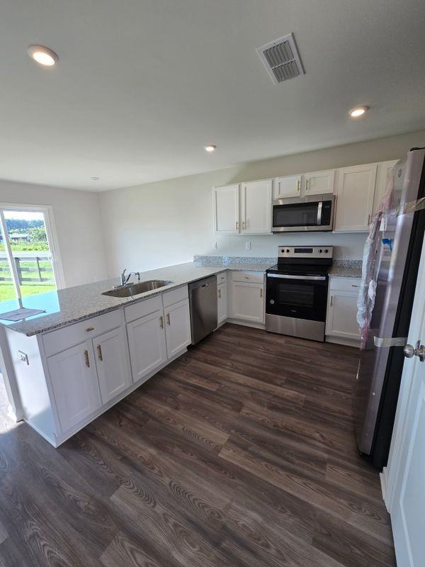 228 Isabella Way - Photo 5 of 15