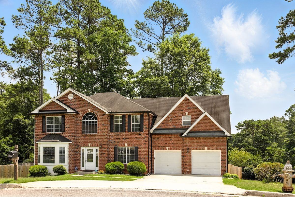 5745 Crystal Springs Way - Photo 3 of 38