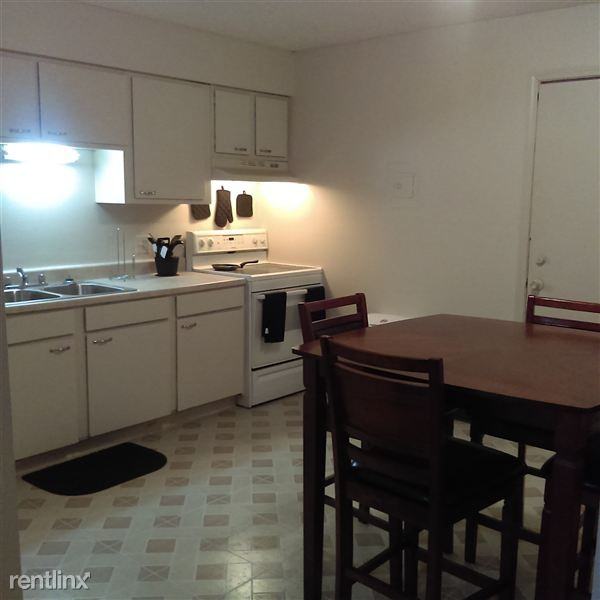 2324 Lapeer Rd - Photo 3 of 10