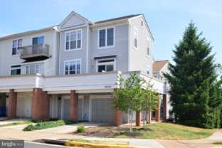 20456 Cool Fern Sq - Photo 1 of 1