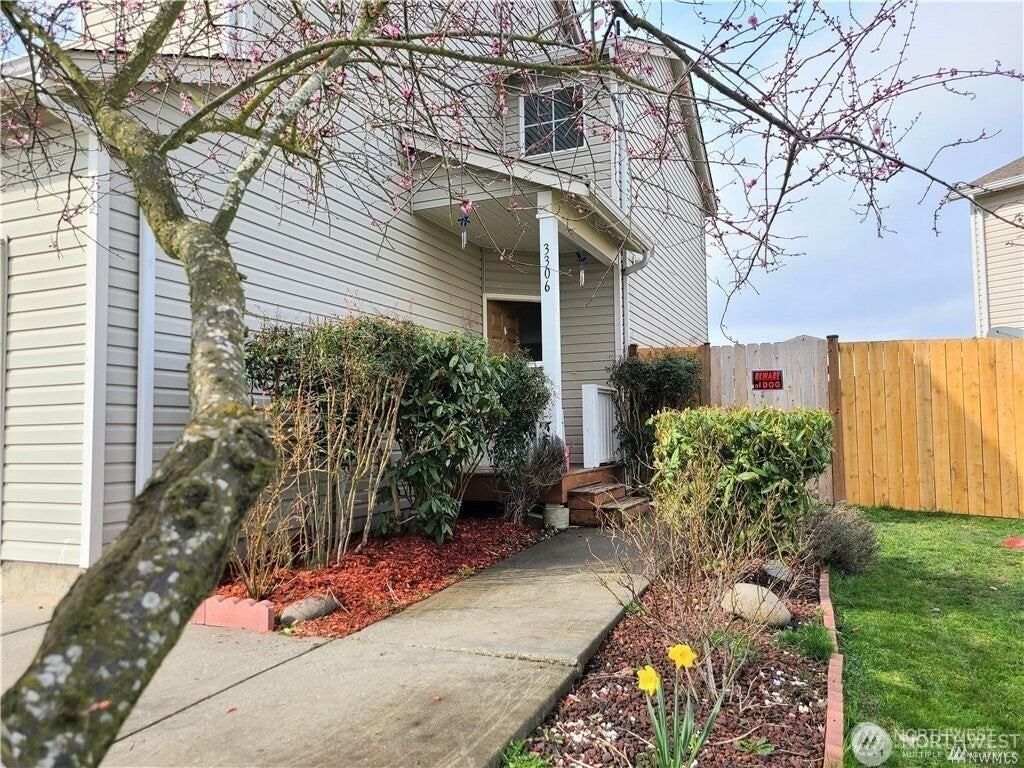 3306 Arbor St - Photo 2 of 18