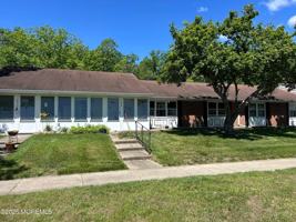 featured image of 246B Jefferson Ct