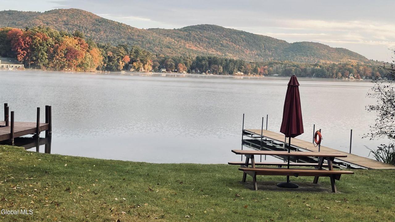 108 Birdsall Rd - Photo 2 of 33