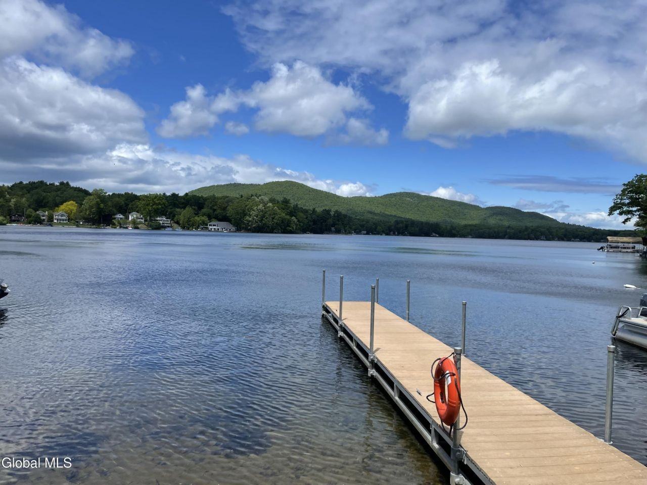 108 Birdsall Rd - Photo 3 of 33