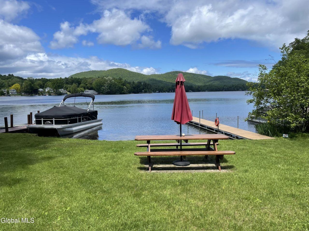 108 Birdsall Rd - Photo 4 of 33