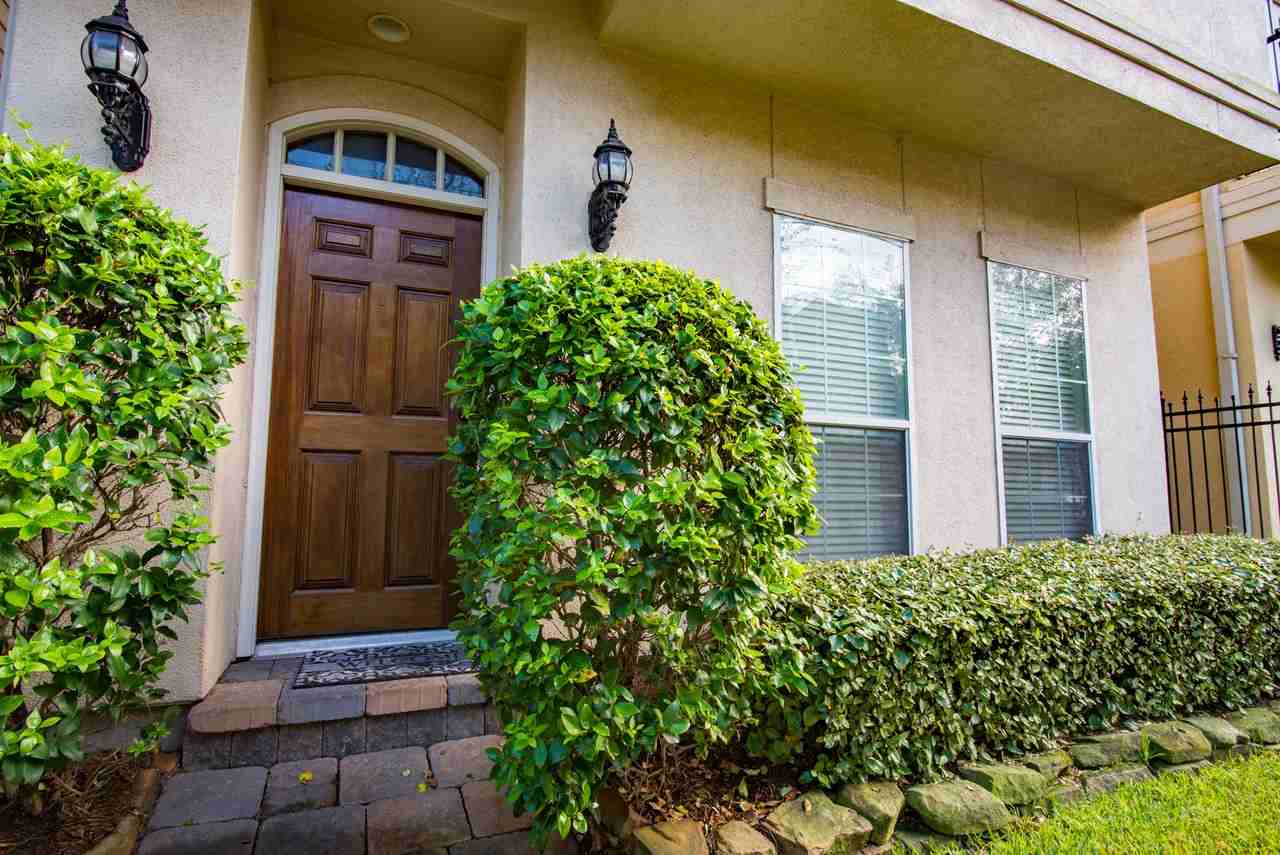 1715 Spring St - Photo 2 of 27