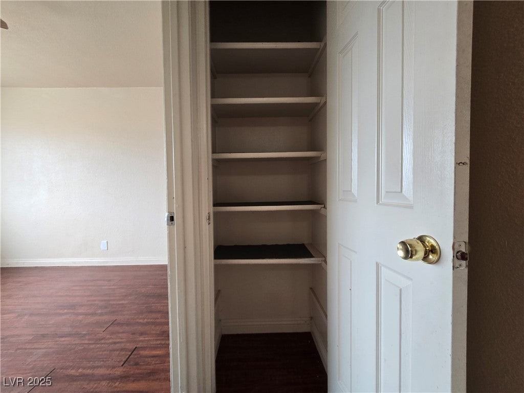 800 North Jones Boulevard - Photo 6 of 24