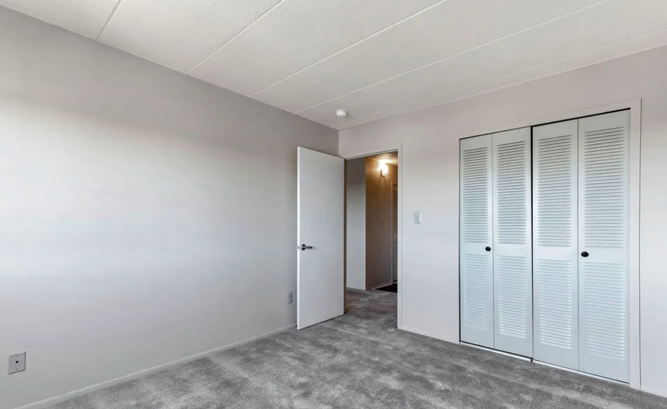 Westgate Tower - Photo 5 of 35