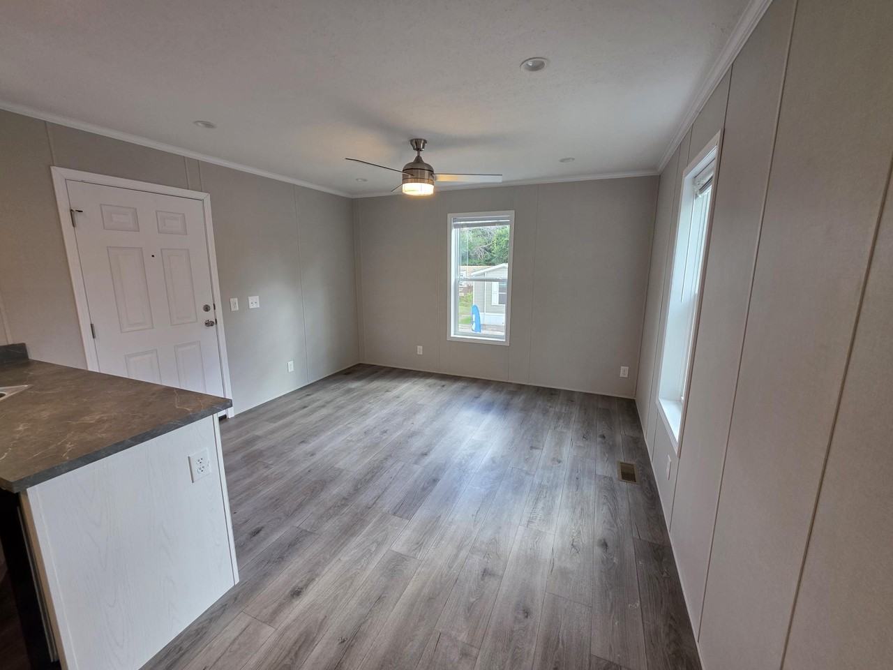 16 Thomas Ln #431 - Photo 6 of 19
