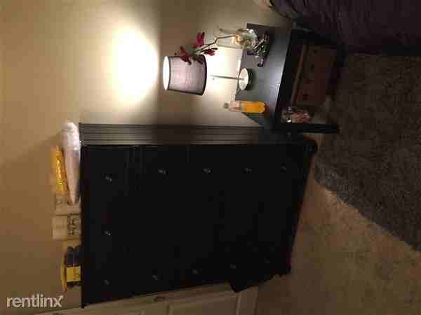 3520 W 32nd St - Photo 3 of 7