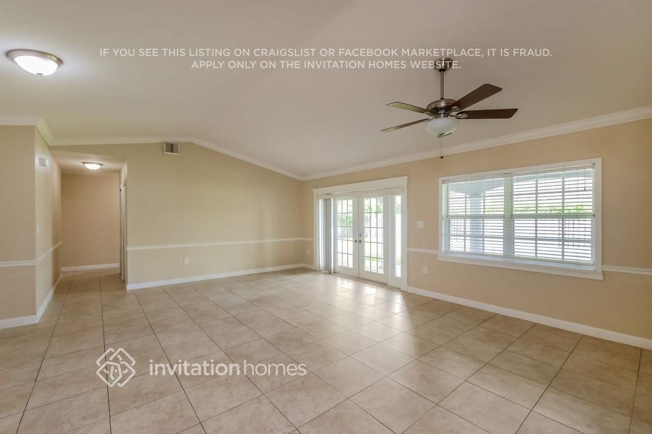 18146 Sw 150th Ct - Photo 3 of 17