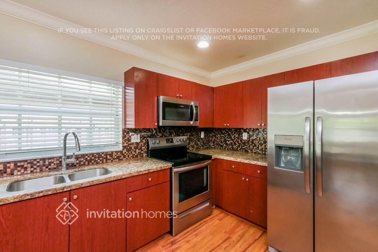 18146 Sw 150th Ct - Photo 7 of 17