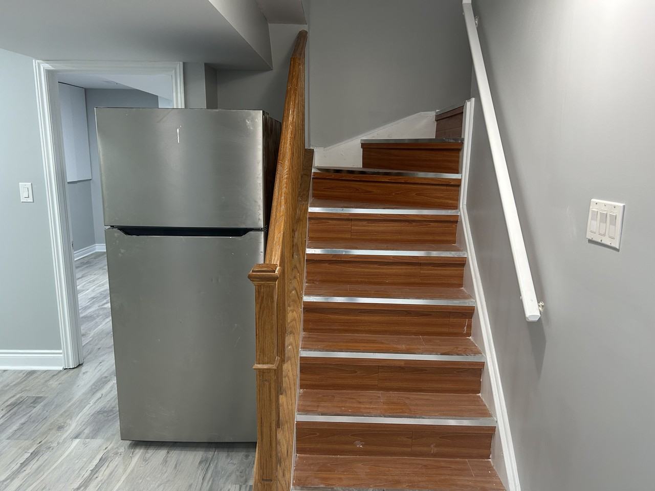 84 Crown Victoria Drive - Photo 4 of 12