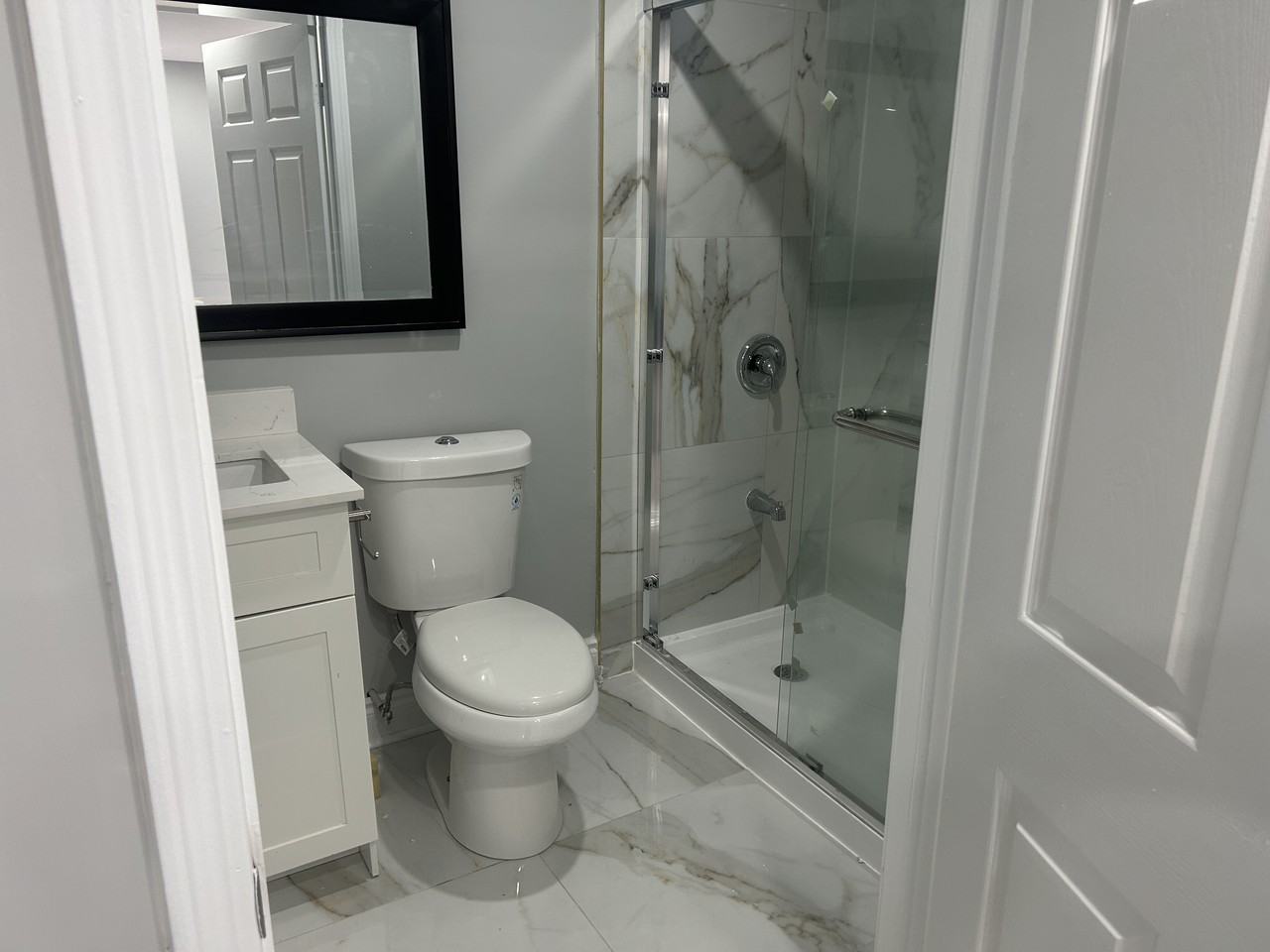 84 Crown Victoria Drive - Photo 7 of 12