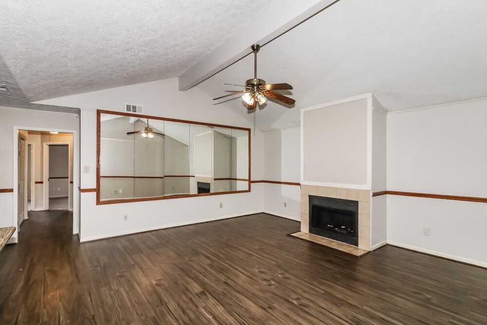 7406 San Simeon Dr - Photo 5 of 17