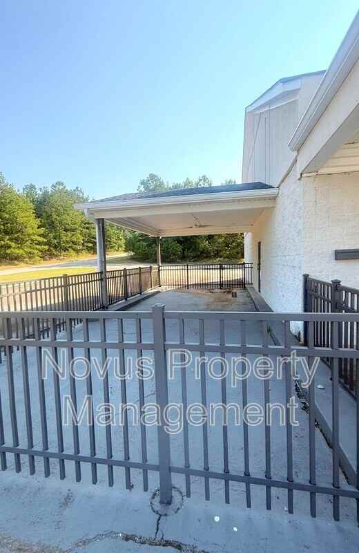 108 Stonebridge Blvd #L - Photo 3 of 8