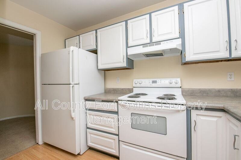 1610 Westbridge Dr #25 - Photo 3 of 20