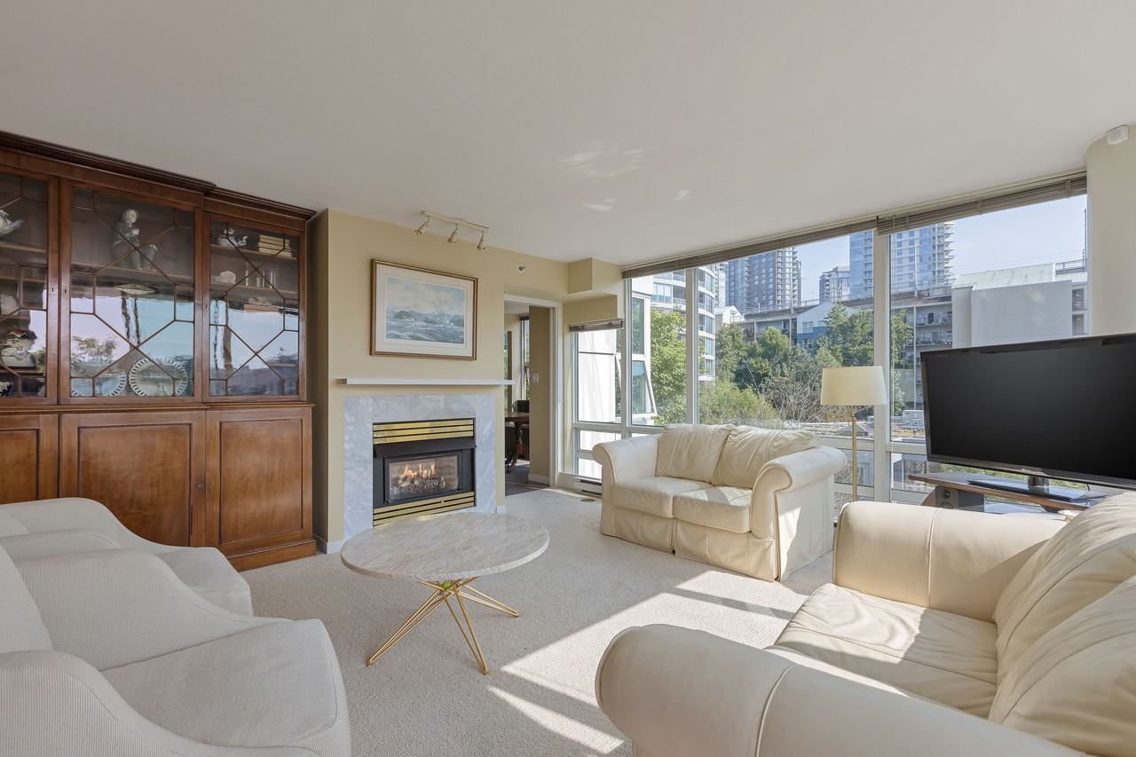 1501 Howe Street #502 - Photo 6 of 26