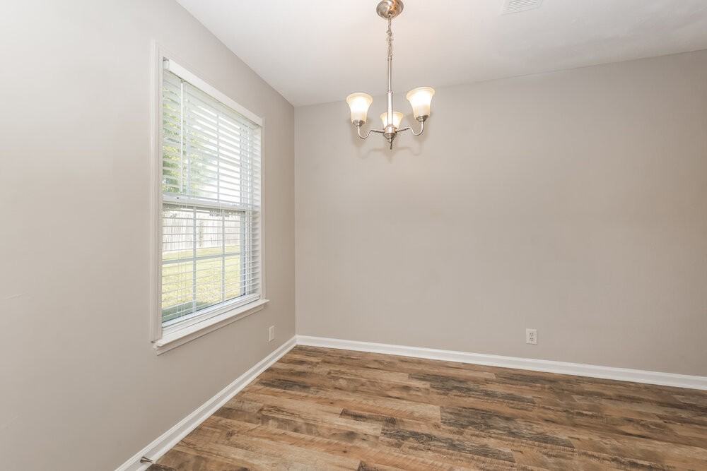 1028 Windsor Brook Pl - Photo 6 of 17