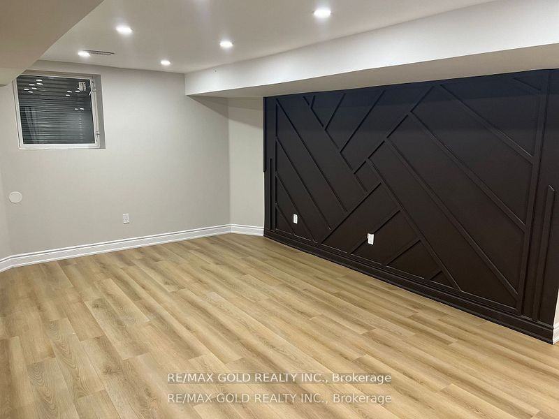 38 Carmel Crescent - Photo 3 of 12