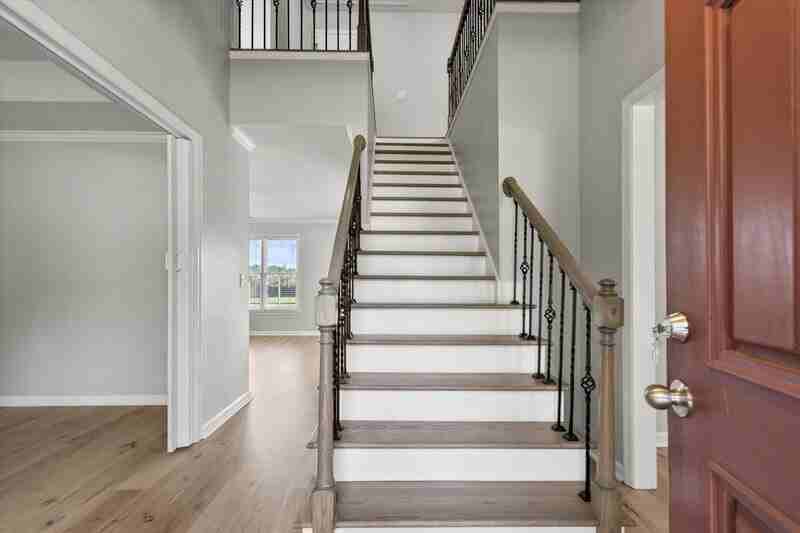 300 Early Harvest Ct - Photo 5 of 39