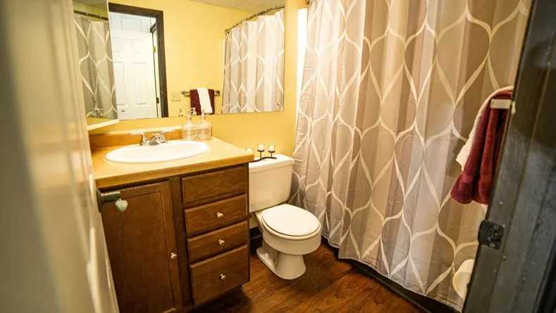 Tree Tops Apartments - Photo 3 of 6