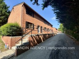 106 Lee Ave Ne #8 - Photo 1 of 1